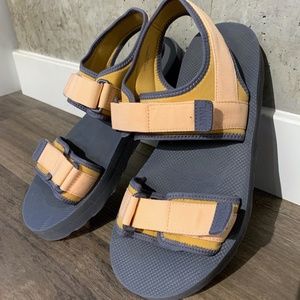 Madewell Pastel Velcro Sandals (W10)